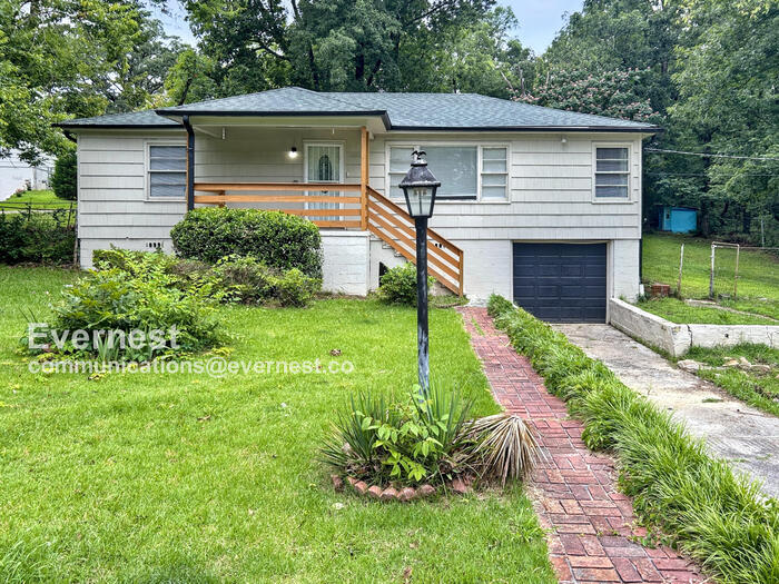 Foto principal - 2520 2nd St NW