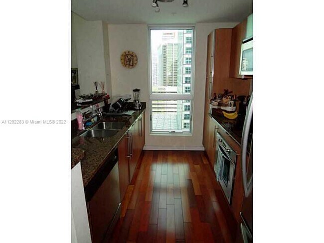 Foto del edificio - 300 Biscayne Blvd
