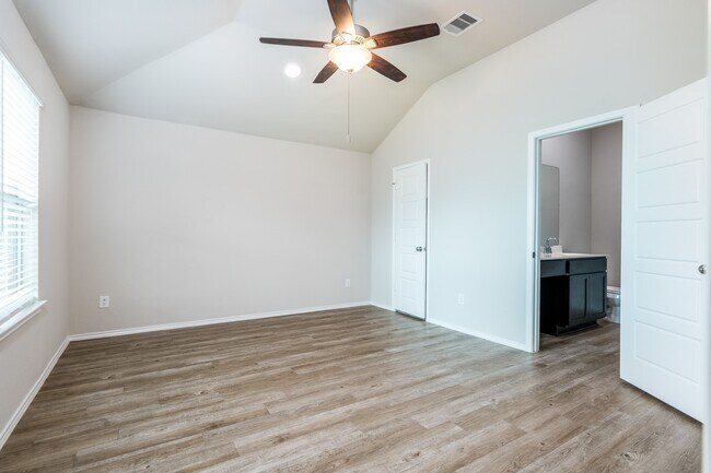Building Photo - 21651 Buttonsage Ln