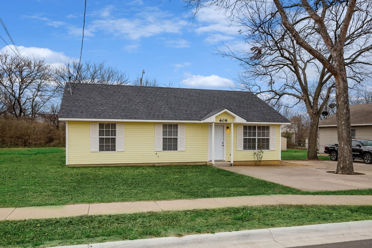 Photo - 608 Uland St (Denton, TX)