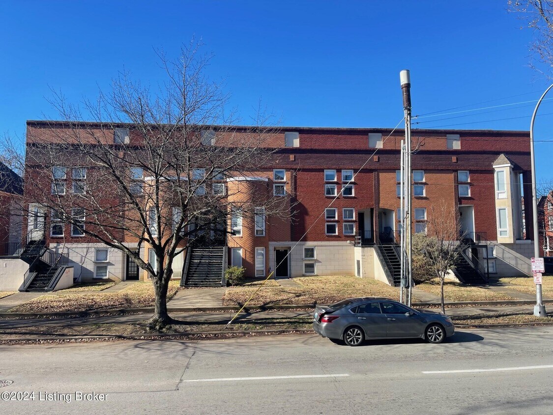 Primary Photo - 1502 1/2 S 2nd St