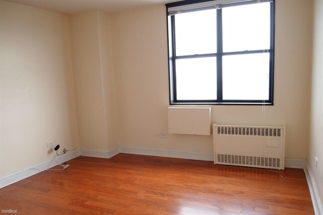 Foto del edificio - 3330 Broadway