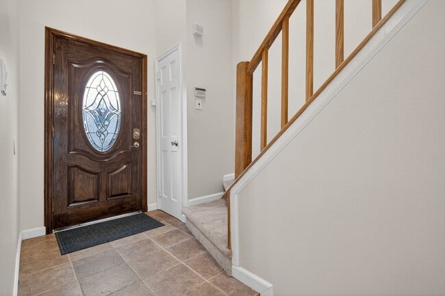 Building Photo - 34 Jeffrey Cir