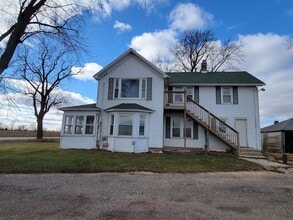 Building Photo - 2453 Mound Rd