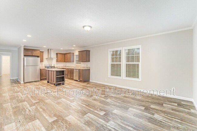 Foto del edificio - 1335 Oak Breeze Dr