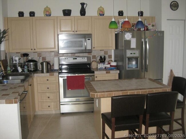 Building Photo - 4070 NW 91st Terrace