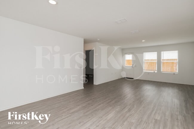 Building Photo - 4518 Emma Way