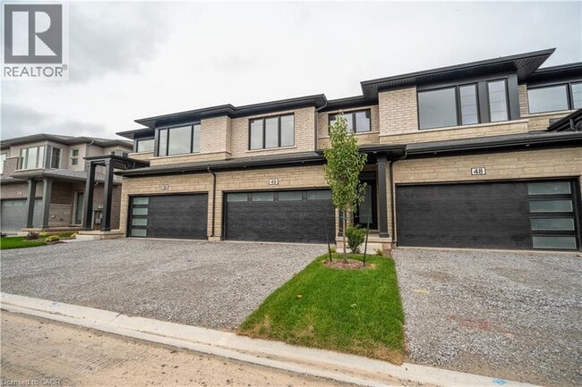 Building Photo - 4552 Portage Rd