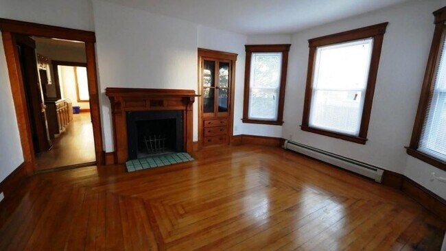 Building Photo - 22 Shaffner St