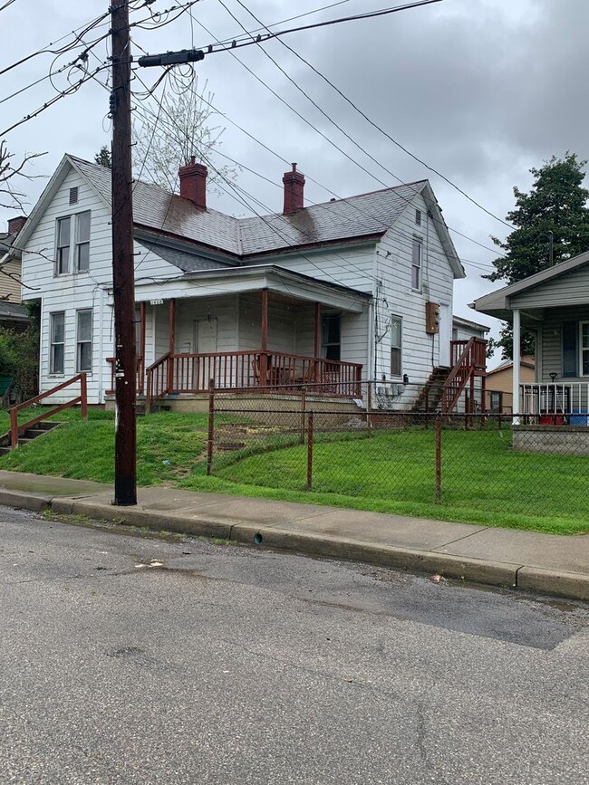 Building Photo - 1408 Spring St