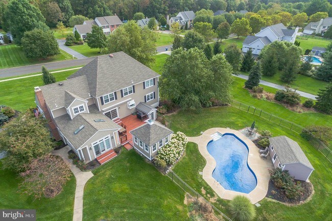 Building Photo - 4965 Gloucester Dr