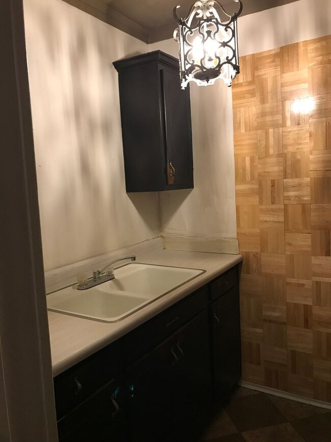 Building Photo - 1721 White St # 3 - Alexandria