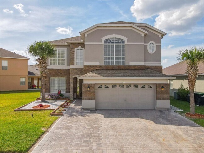 Building Photo - 2027 Windcrest Lake Cir
