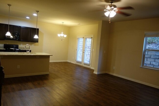 Building Photo - 1304 Stella Ct