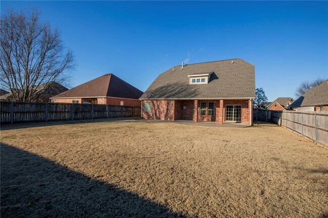 Building Photo - 4003 SW Banbury Dr
