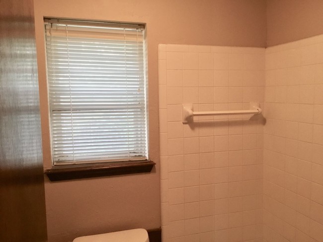 Foto del edificio - 4 br, 2 bath House - 7236 Skylark Lane