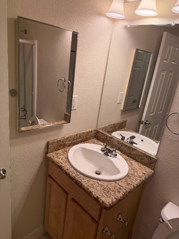 Foto del edificio - 4713 Amber Ln