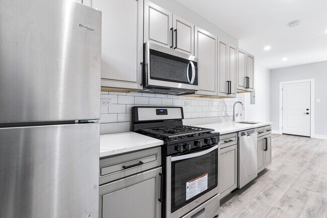 Foto del edificio - 6954 N Wolcott Ave
