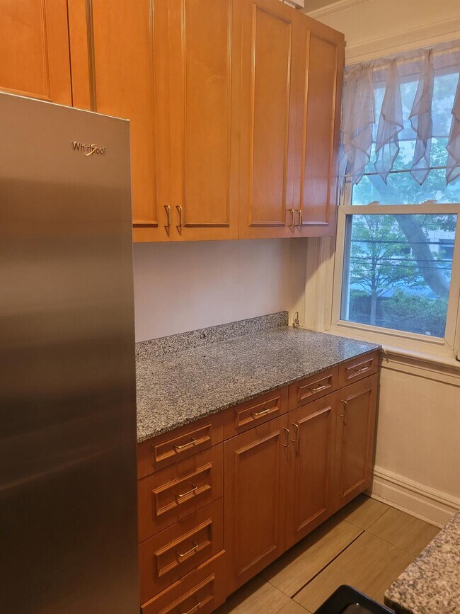 Foto del edificio - 82-80 161st St