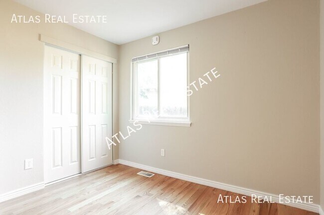 Building Photo - Desirable 4 bed 2 bath home in Arvada!