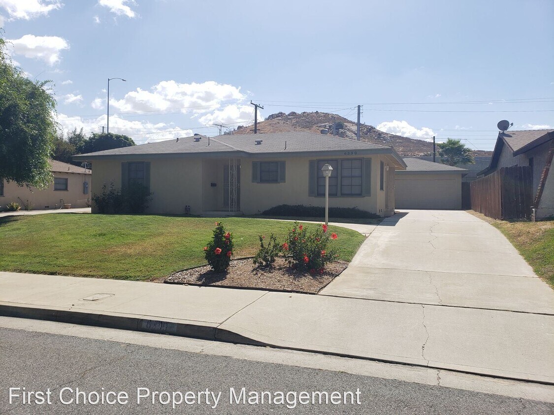 Foto principal - 2 br, 2 bath House - 6390 Neva Place