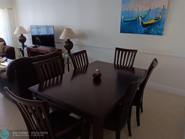 Building Photo - 3500 Galt Ocean Dr