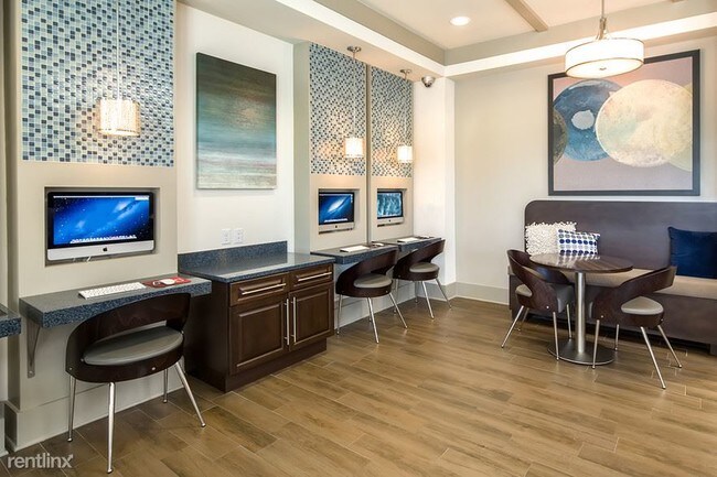 Foto del edificio - 2 br, 2 bath  - 2940 Solano Ave