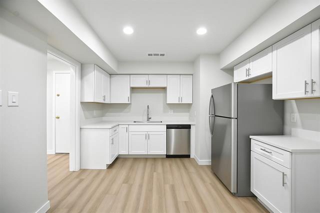 Foto del edificio - 5200 Keller Springs Rd