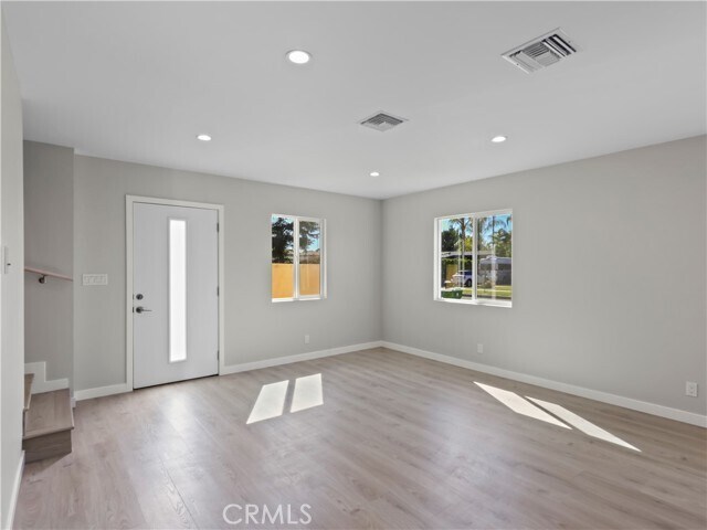Foto del edificio - 7318 Leescott Ave