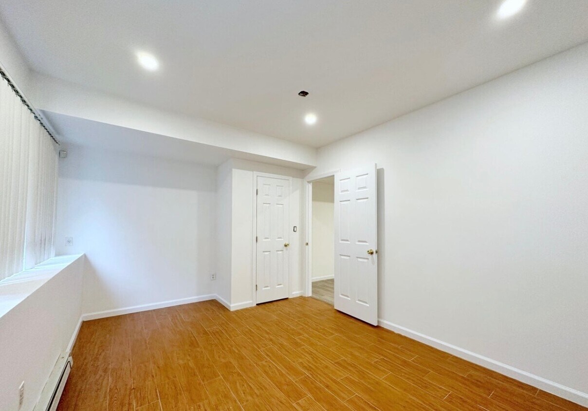 67 Arden Ave, Staten Island, NY 10312 House Rental in Staten Island