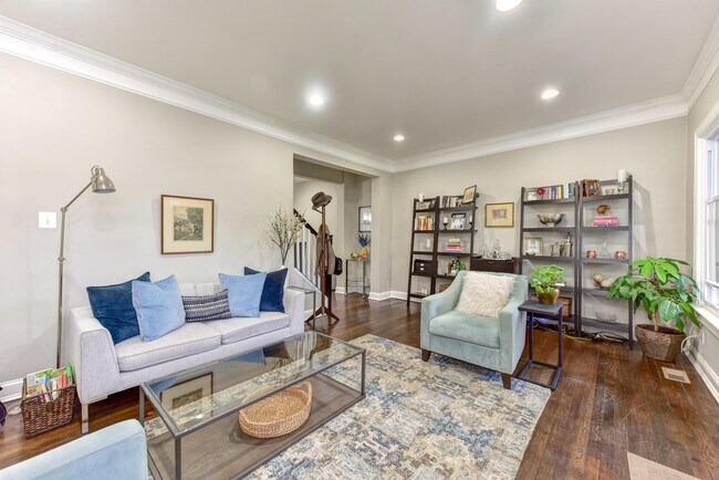 Foto del edificio - 1343 Kennedy St NW