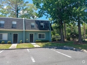 Building Photo - 501 SW 75th St