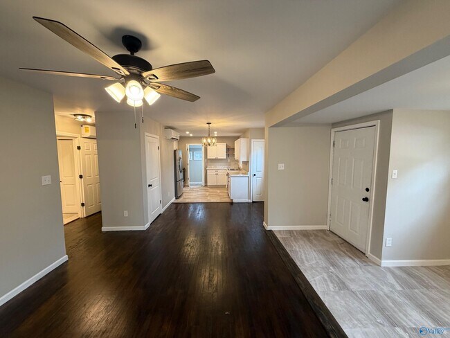 Foto del edificio - 1628 8th St SE