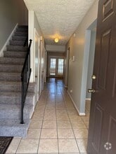 Building Photo - 372 Circuit Ln