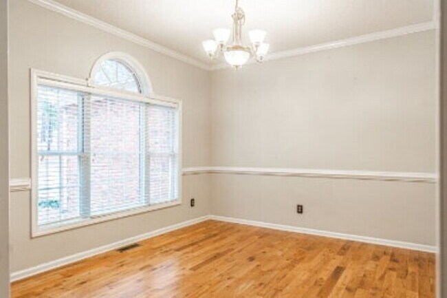 Foto del edificio - 1110 Devonshire Trail