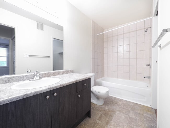 Building Photo - Ermineskin House