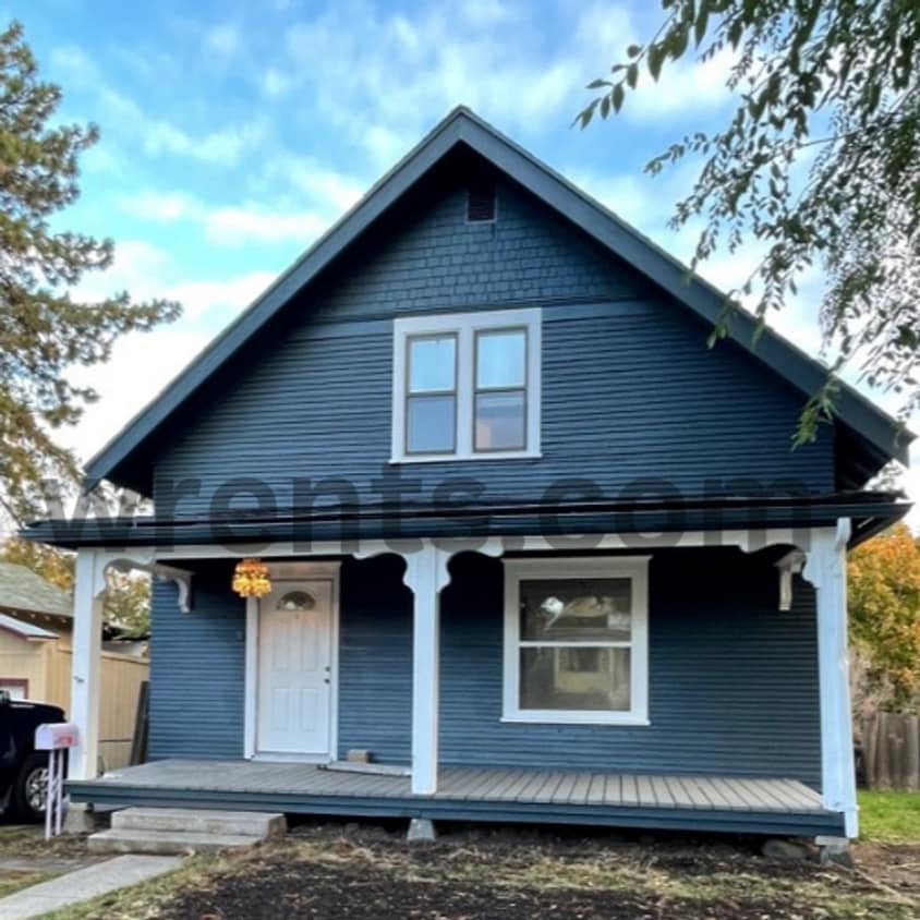 Primary Photo - Updated 4-Bedroom Home Near Perry Street –...