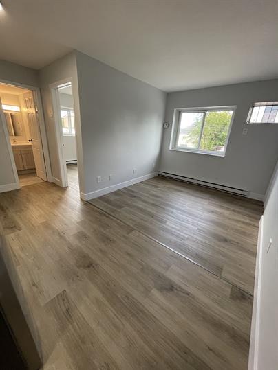 Building Photo - 1030 Lillian Ave