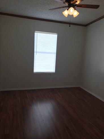 Foto del edificio - 11839 Bay Pl