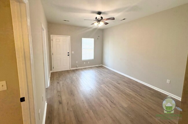 Photo - 129 Harrington Ave Townhome