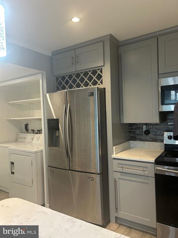 Foto del edificio - 15705 Perkins Ln