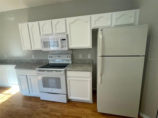 Building Photo - 522 Via Verona Ln