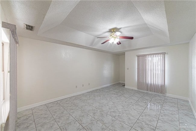 Building Photo - 18 Mynah Ave