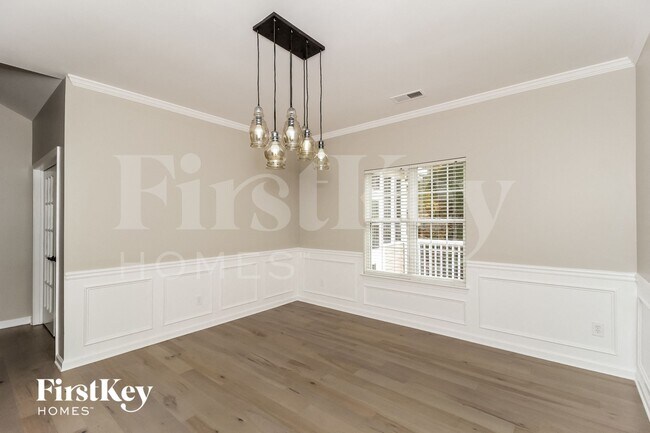 Foto del edificio - 32 Soapstone Ln