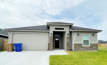 Building Photo - 11505 Willow Weep