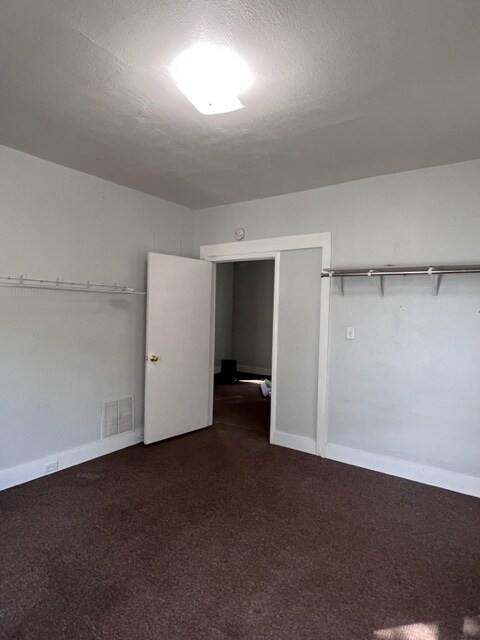 Foto del edificio - 500 N Institute Pl