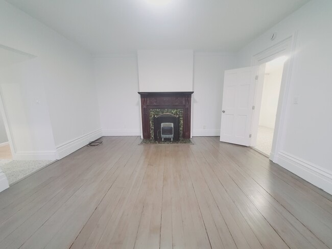 Building Photo - 23 Madison Pl