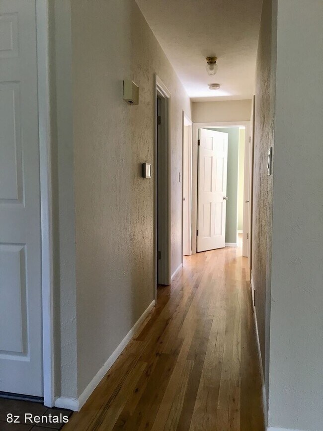 Foto del edificio - 3 br, 2.5 bath House - 1265 Claremont Drive