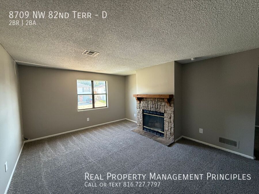 Foto principal - 8709 NW 82 Terrace
