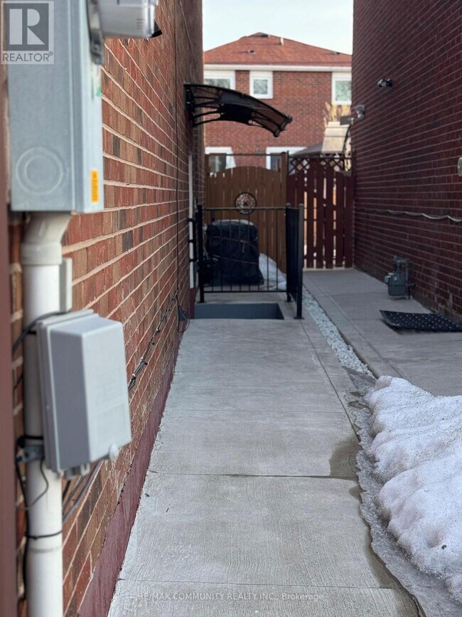 Photo du bâtiment - 88 Grayson Crescent